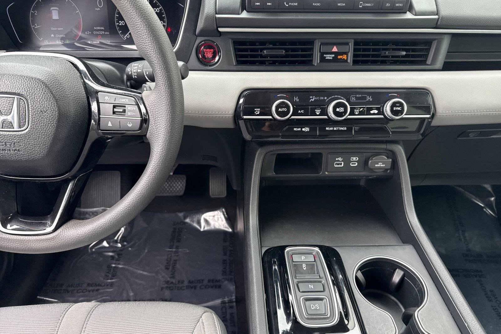 Certified 2023 Honda Pilot LX image 14