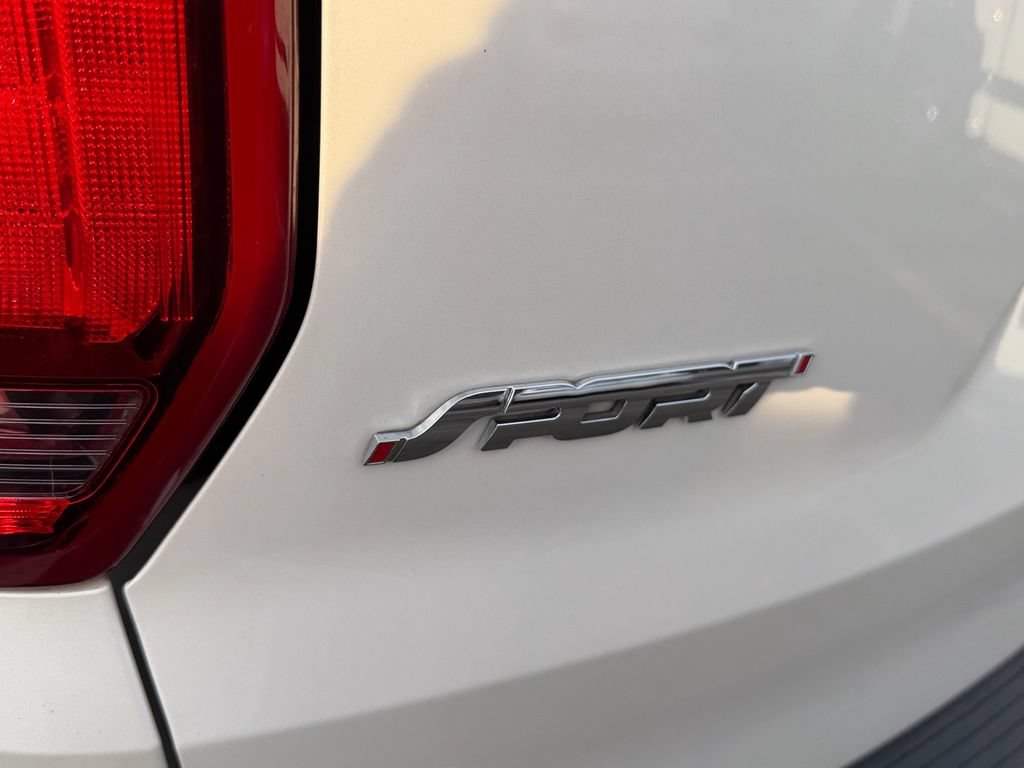 Used 2018 Ford Explorer Sport w/ Equipment Group 401A AWD/4WD image 15