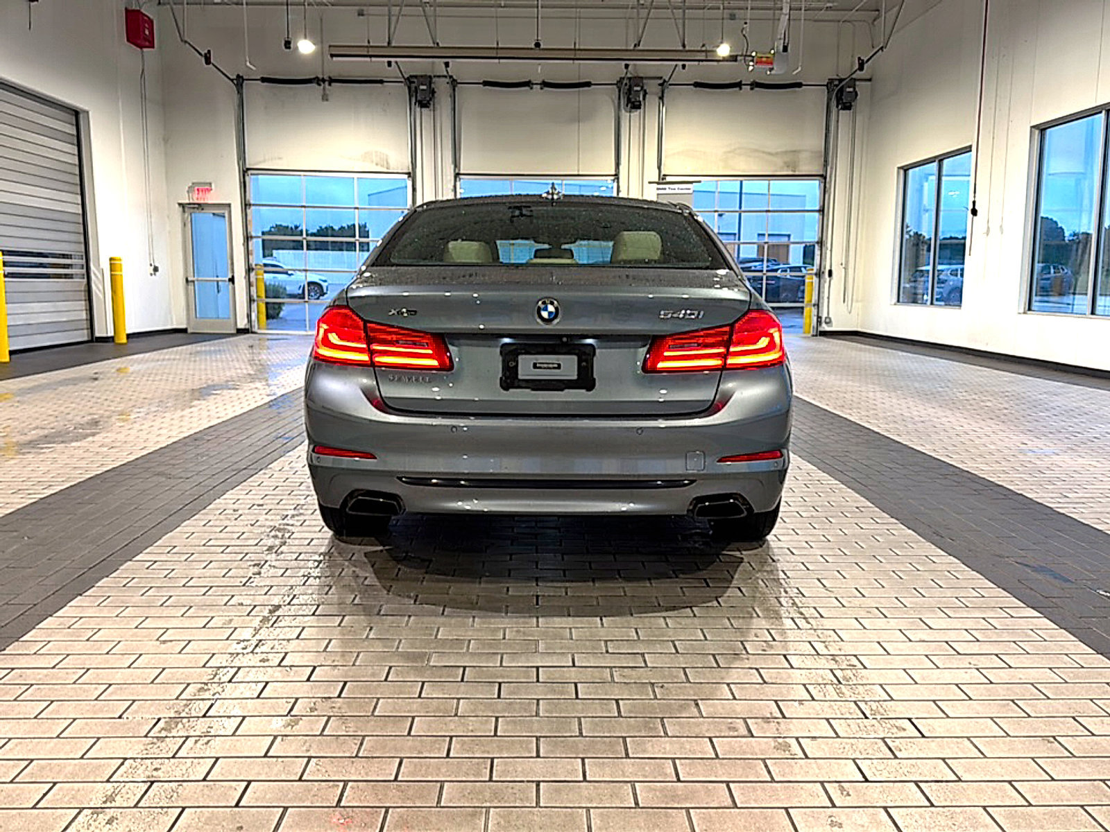 Used 2020 BMW 540i xDrive w/ Premium Package AWD/4WD image 6