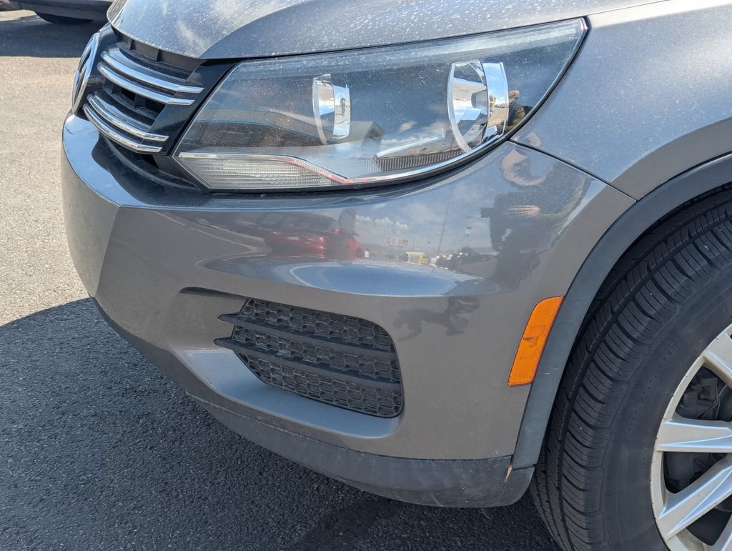 Used 2017 Volkswagen Tiguan S AWD/4WD image 12