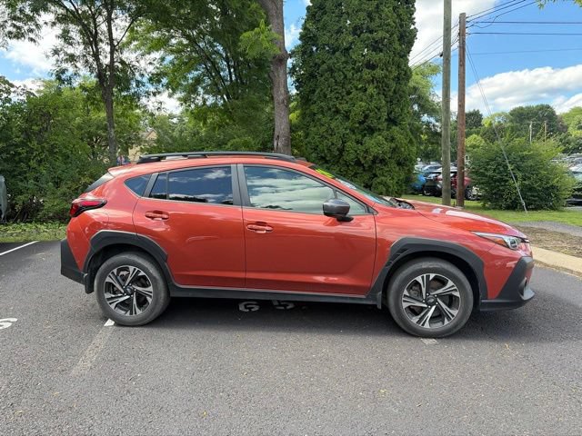 Used 2024 Subaru Crosstrek 2.0i Premium w/ Crosstrek Mirror Package AWD/4WD image 2