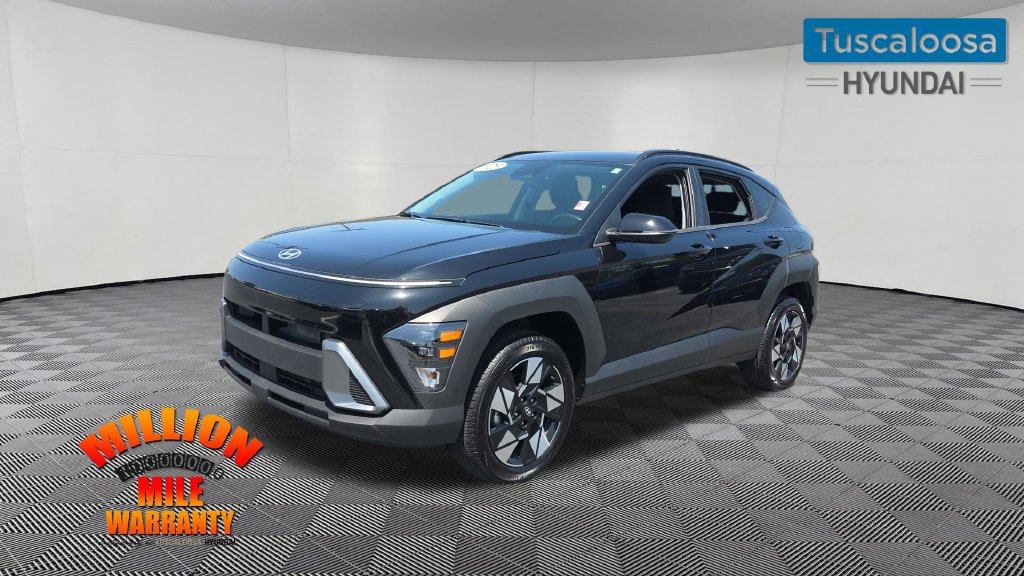 Used 2025 Hyundai Kona SEL AWD/4WD image 3