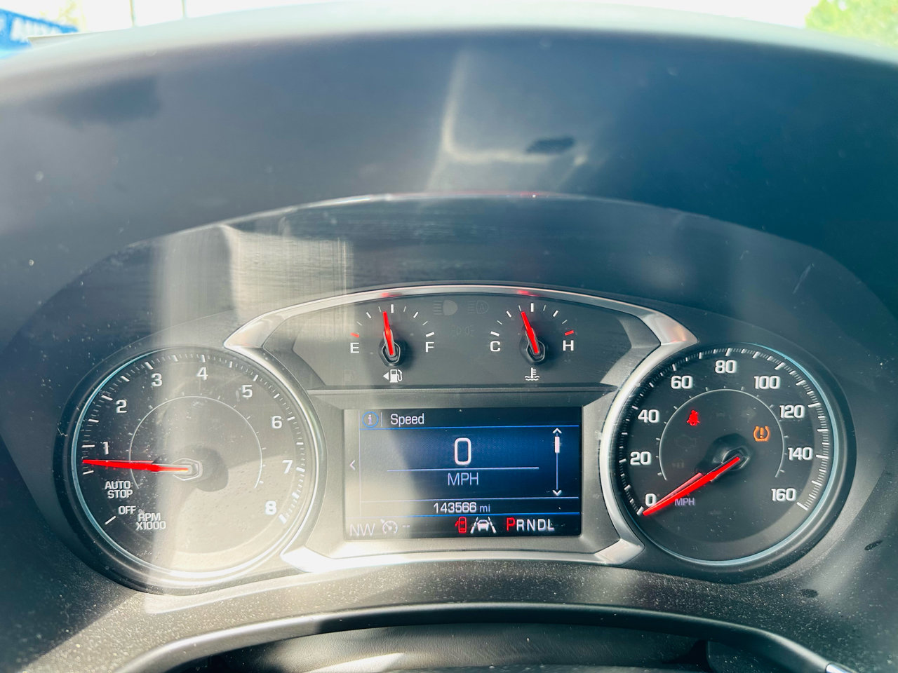 Used 2020 Chevrolet Equinox LT w/ Driver Convenience Package image 13