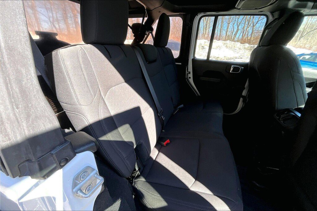 Used 2021 Jeep Wrangler Unlimited Sport image 15
