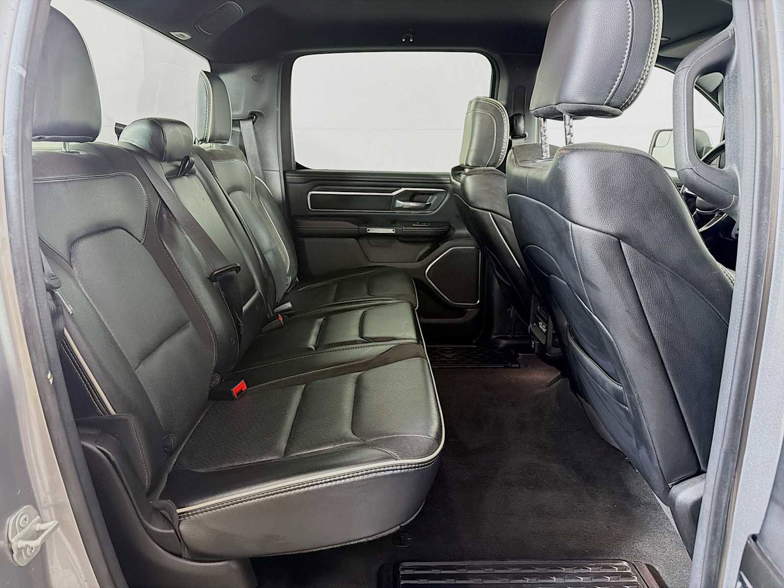 Used 2024 RAM 1500 Laramie RWD image 25