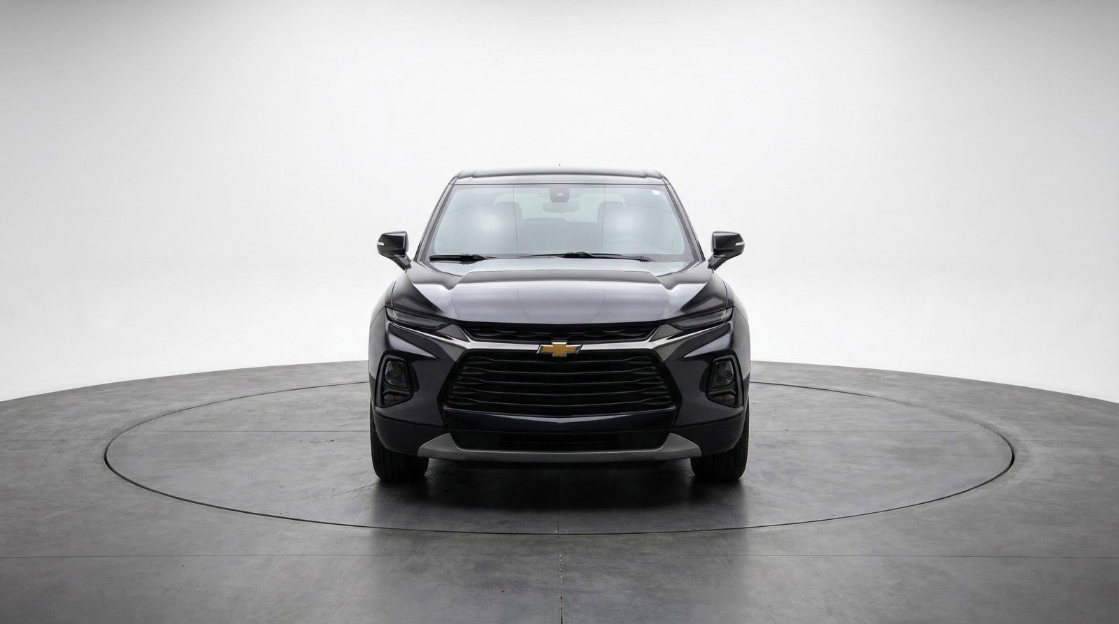 Used 2025 Chevrolet Blazer LT FWD image 2