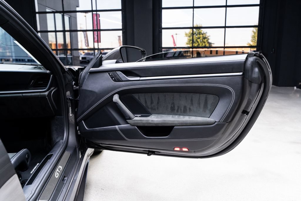 Used 2022 Porsche 911 GT3 RWD image 47