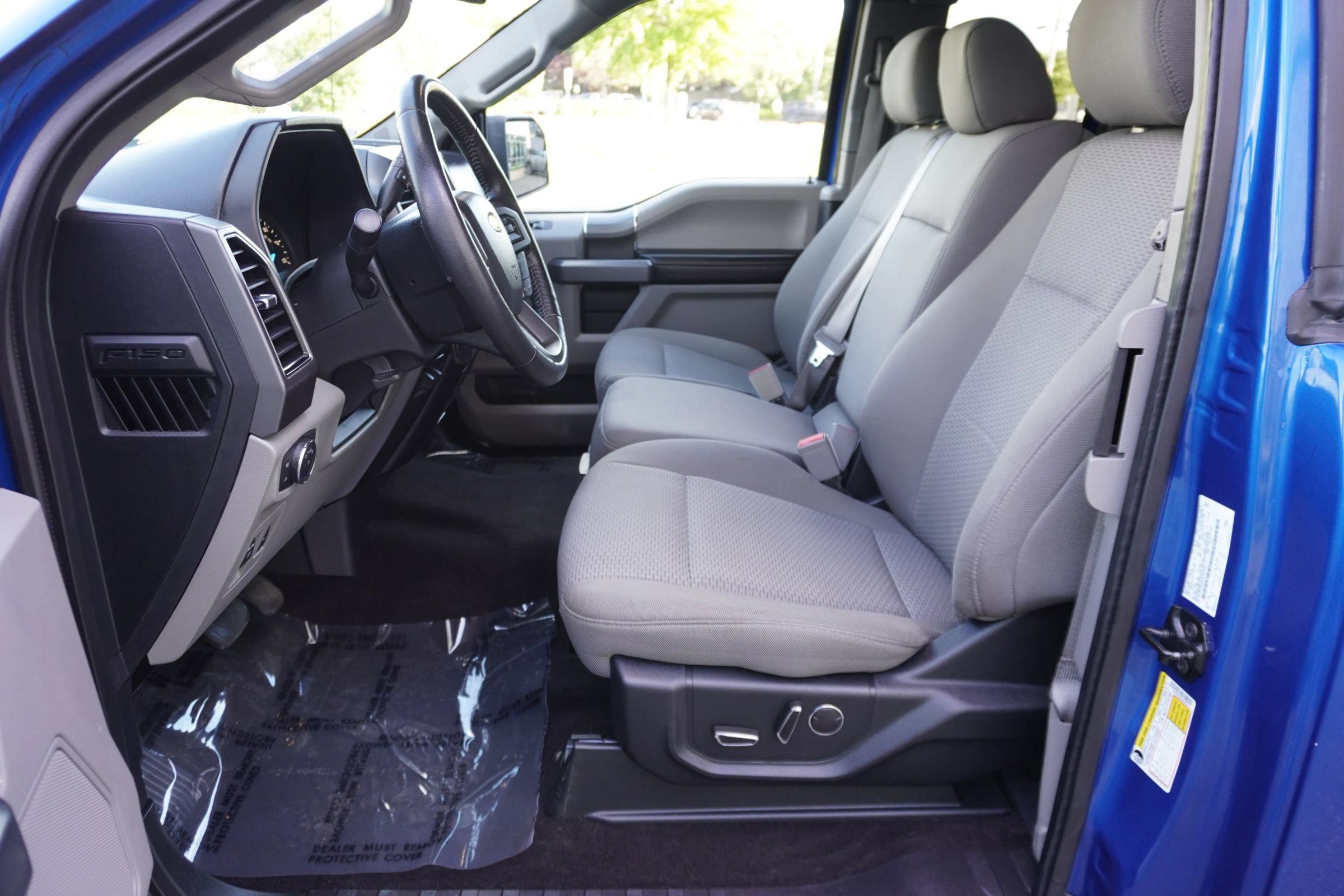 Used 2018 Ford F150 XLT w/ Equipment Group 302A Luxury AWD/4WD image 9
