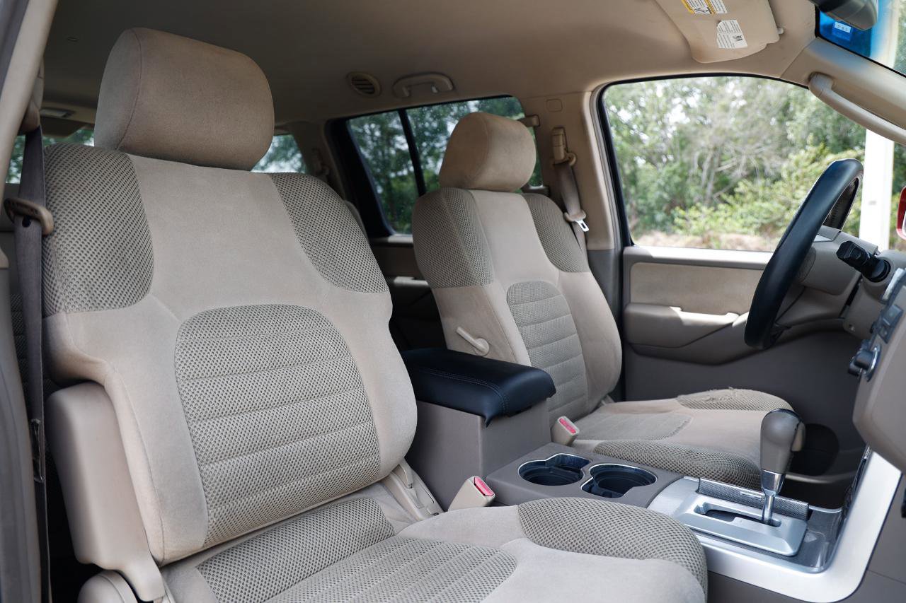 Used 2008 Nissan Pathfinder SE RWD image 14