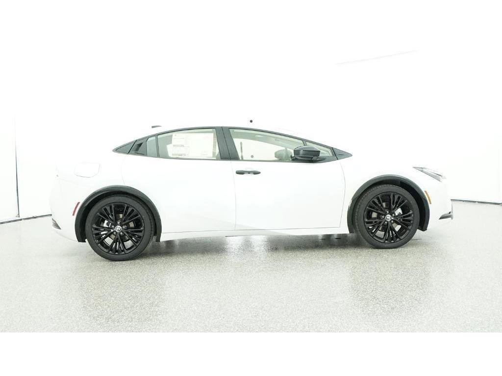 Used 2026 Toyota Prius Plug-In Hybrid FWD image 27