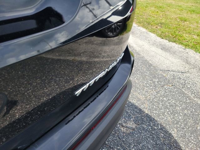 Used 2016 Ford Edge Titanium w/ Technology Package FWD image 7