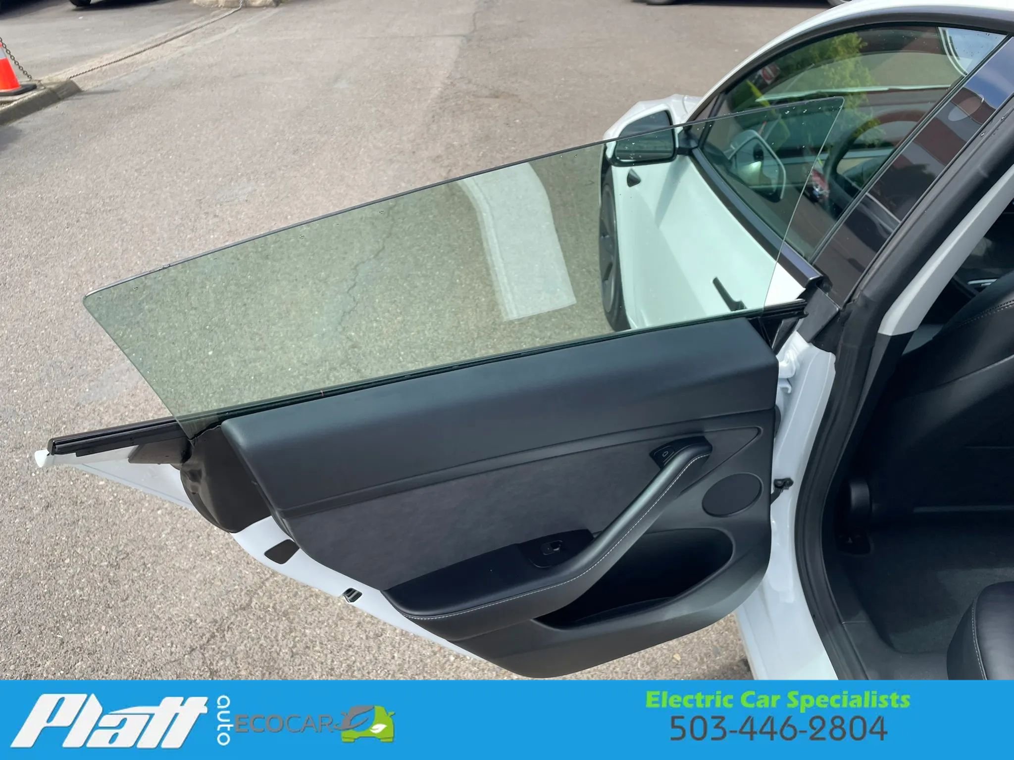 Used 2023 Tesla Model 3 Standard Range image 40