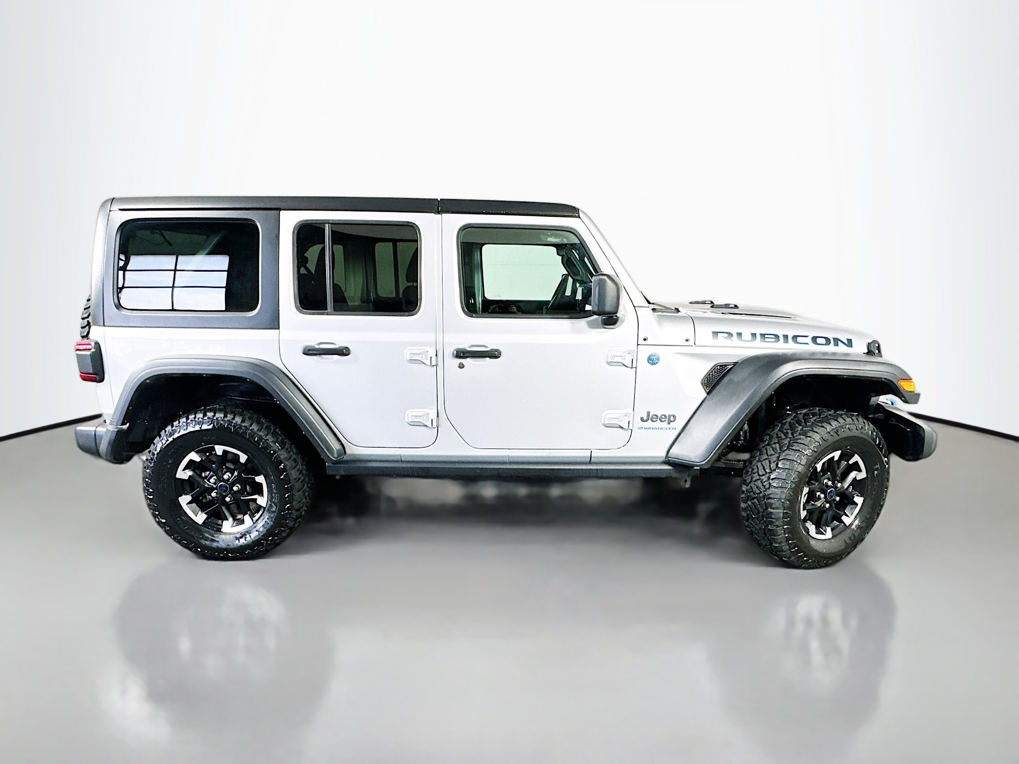 Used 2024 Jeep Wrangler Unlimited Rubicon 4xe AWD/4WD image 8