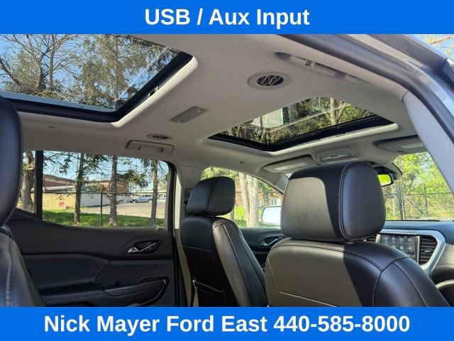Used 2021 GMC Acadia SLT FWD image 19