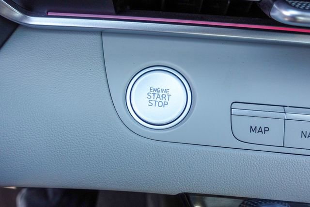 Used 2021 Hyundai Elantra Limited image 20