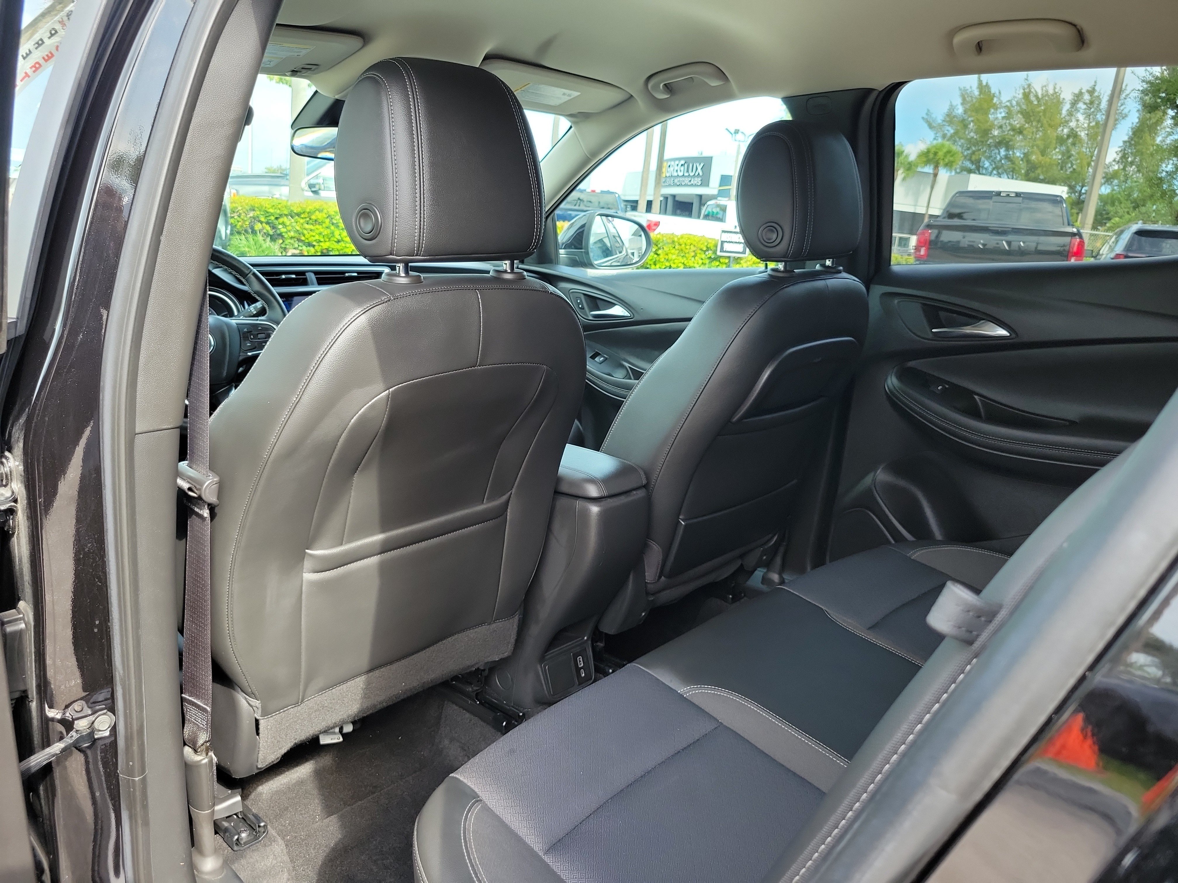 Used 2023 Buick Encore GX Select w/ Sport Touring Package FWD image 14