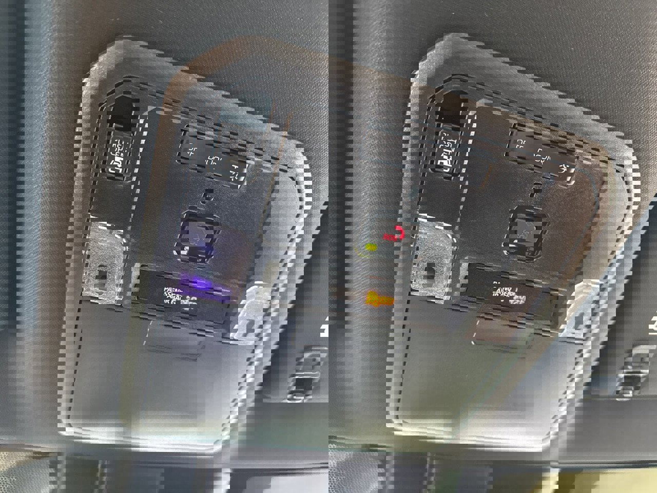 Used 2025 Toyota Tundra Limited image 34