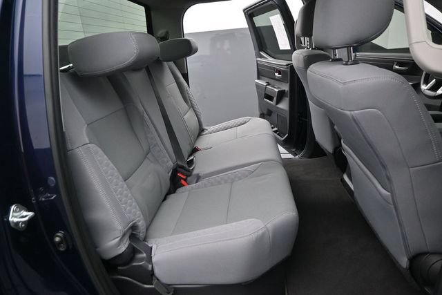 Used 2022 Toyota Tundra SR5 w/ SR5 Convenience Package AWD/4WD image 13