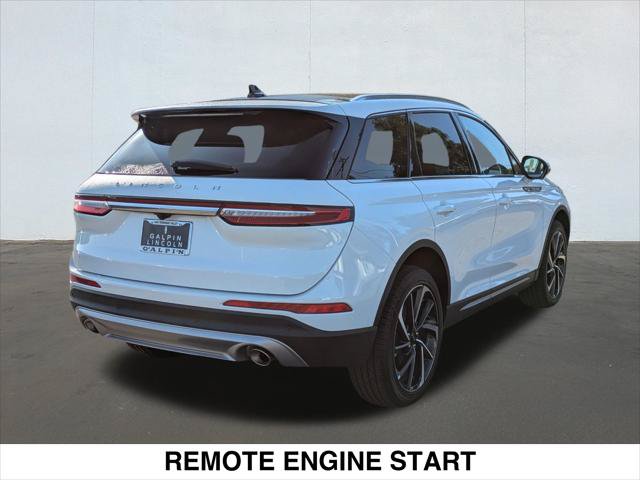 New 2024 Lincoln Corsair Reserve w/ Equipment Group 201A FWD image 2