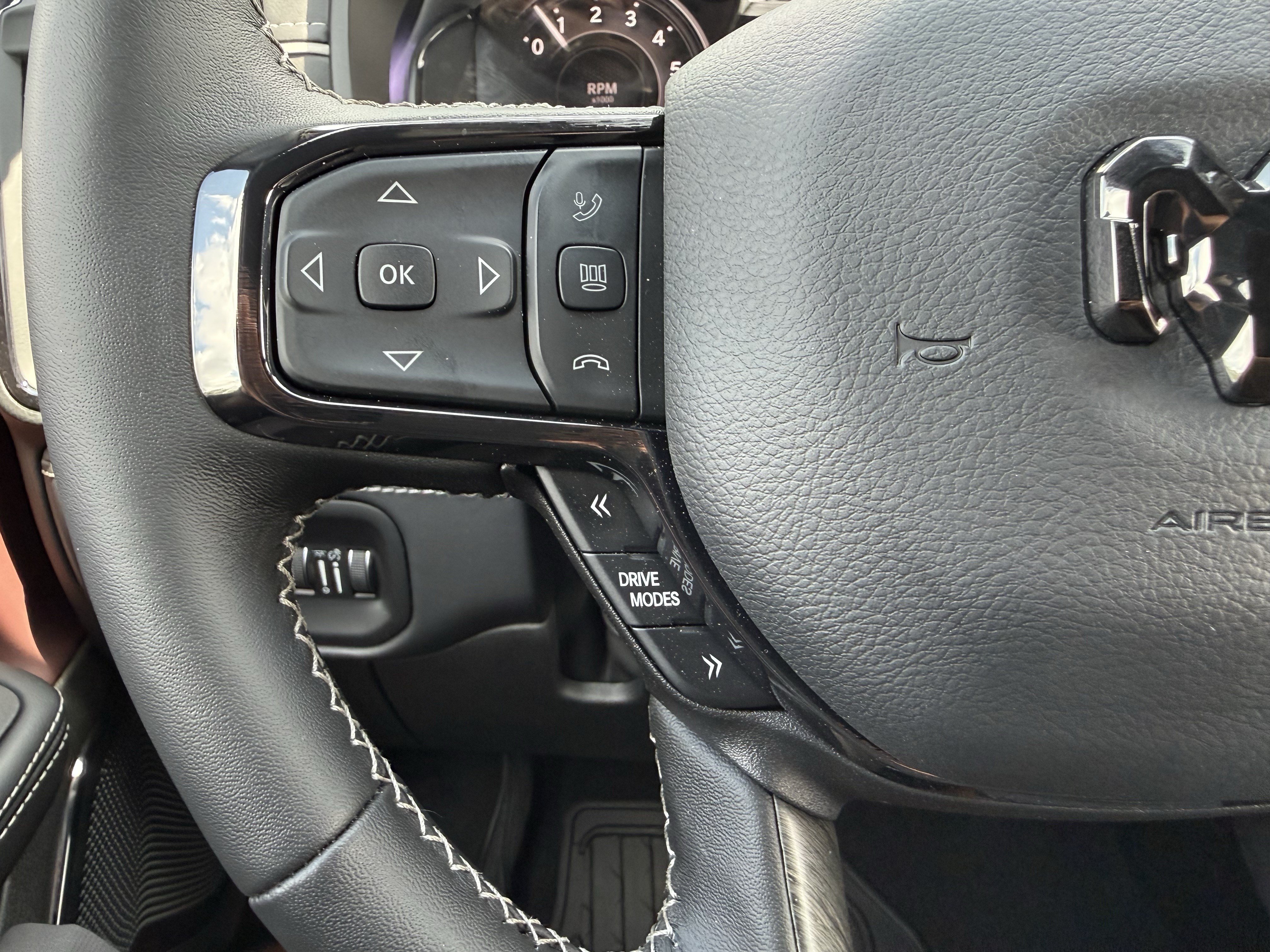 New 2026 RAM 1500 Limited AWD/4WD image 18