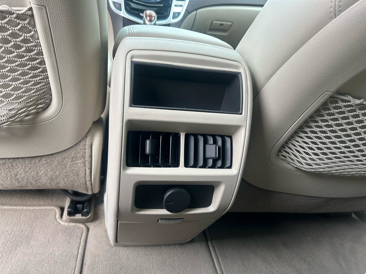 Used 2014 Cadillac SRX Performance AWD/4WD image 32