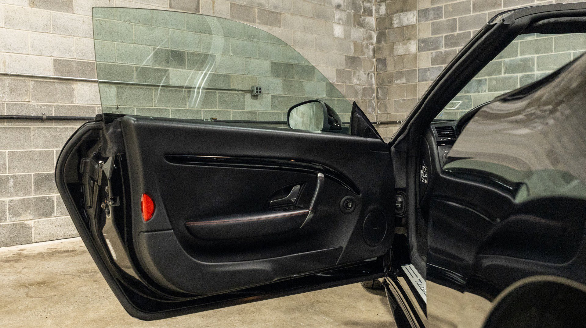 Used 2018 Maserati GranTurismo MC image 36