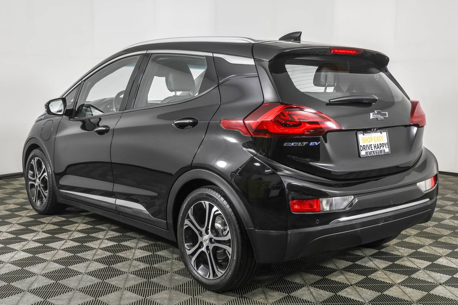Used 2019 Chevrolet Bolt Premier w/ Infotainment Package image 18
