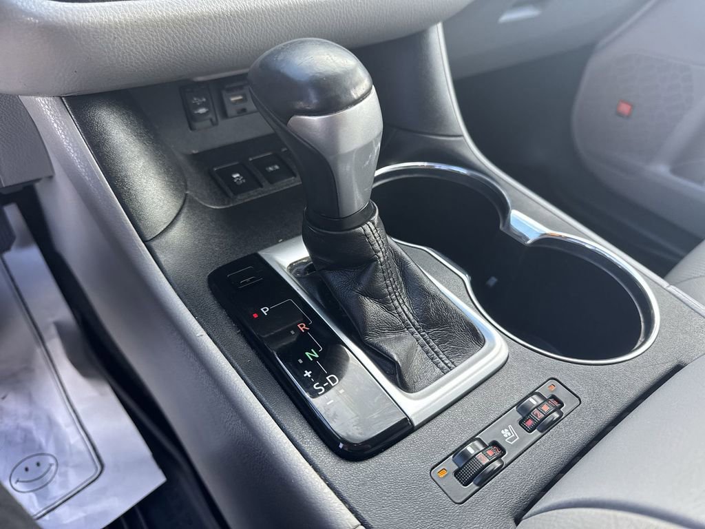 Used 2019 Toyota Highlander Limited Platinum image 23