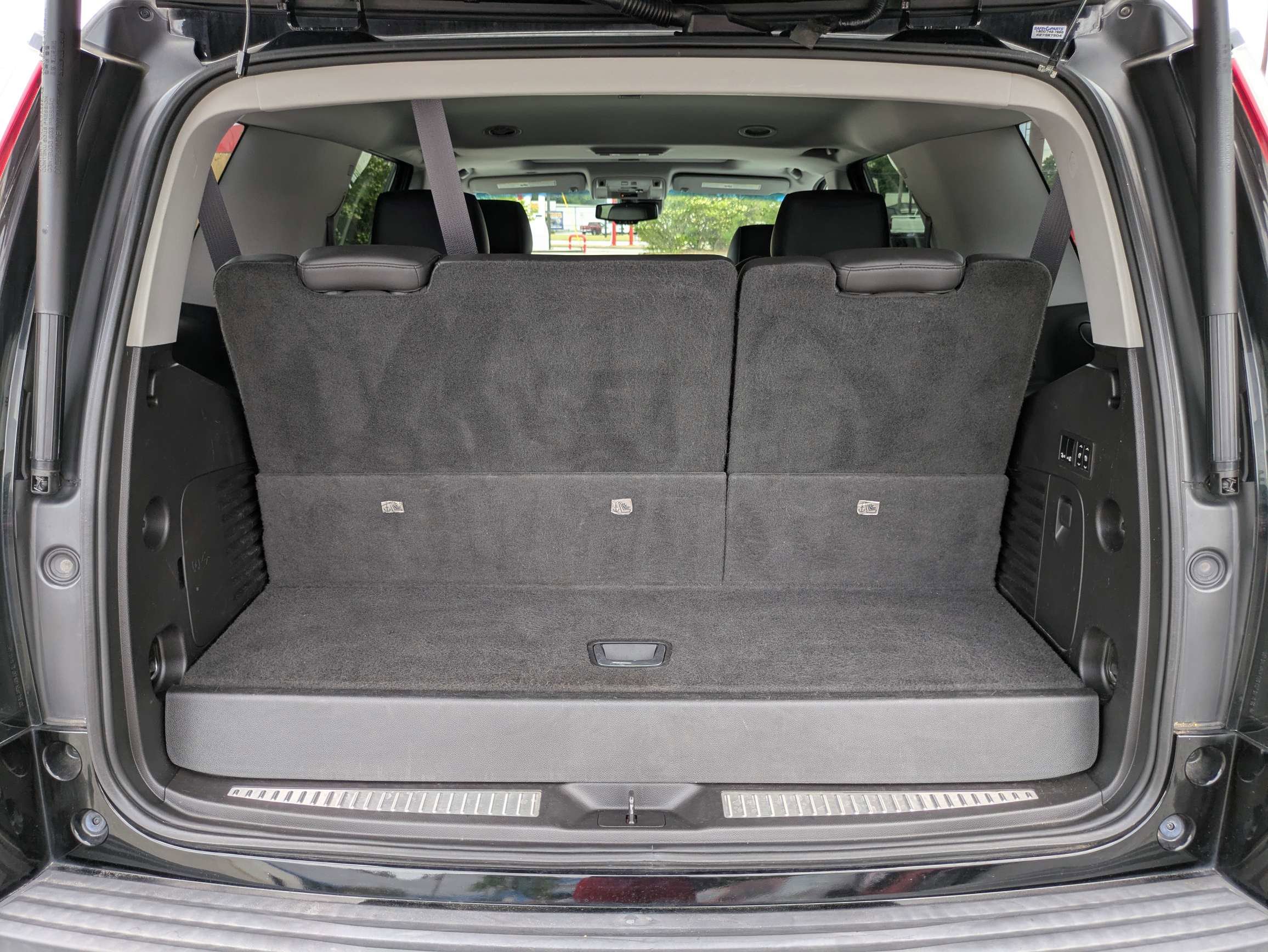 Used 2015 Cadillac Escalade Luxury RWD image 13