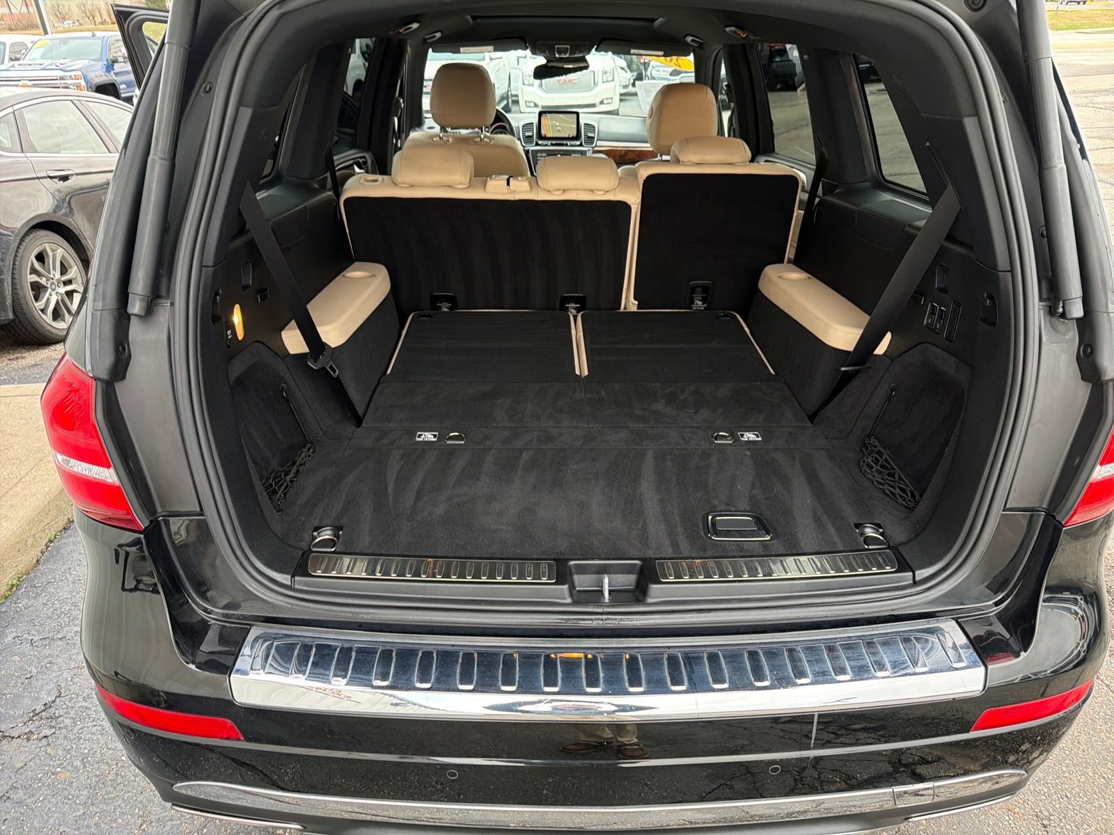 Used 2017 Mercedes-Benz GLS 450 4MATIC w/ Premium Package image 31