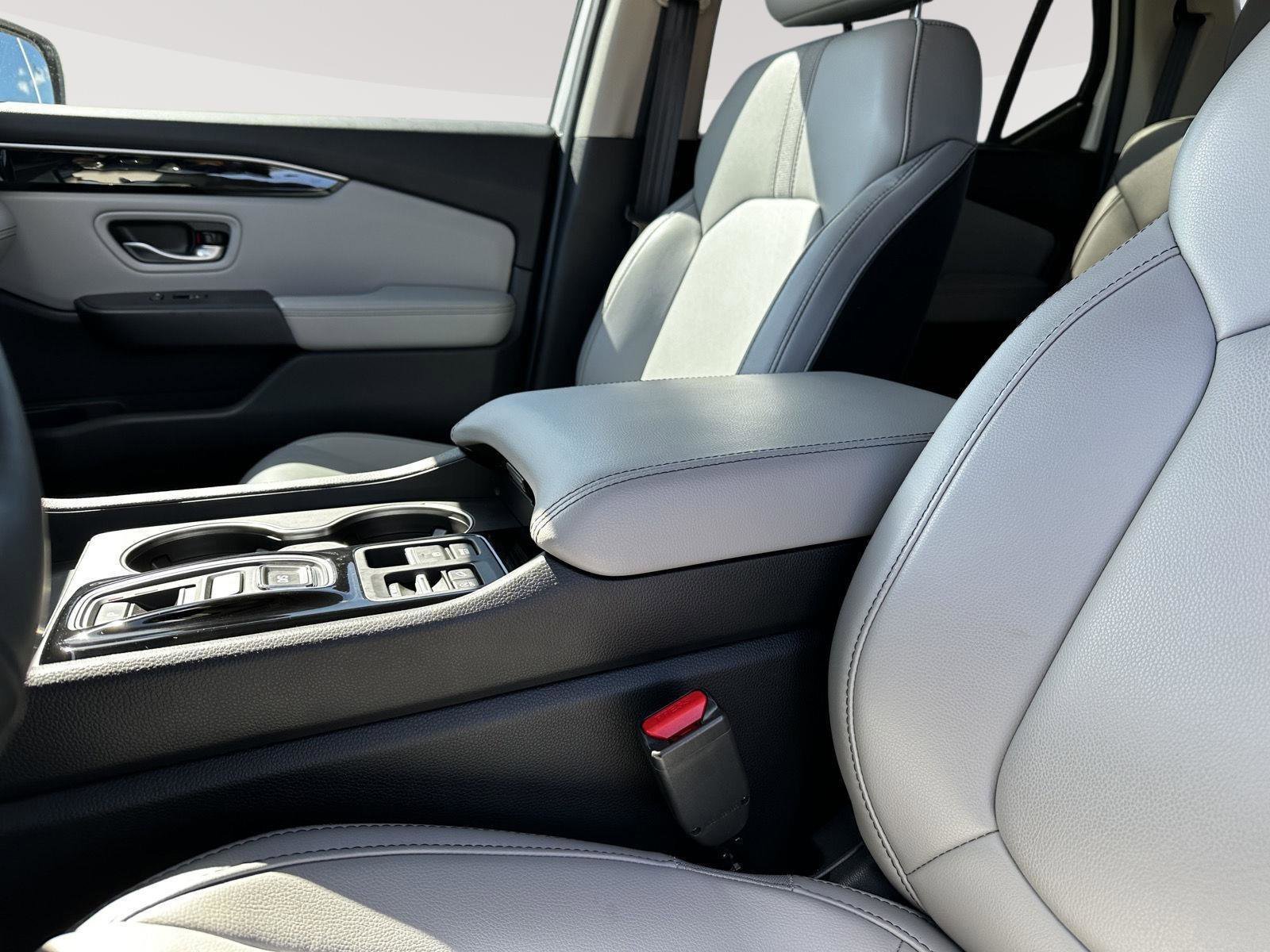 Certified 2025 Honda Pilot EX-L image 18