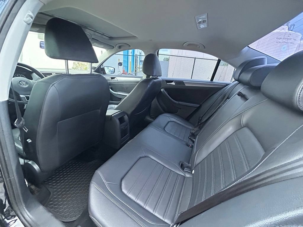 Used 2014 Volkswagen Jetta SEL FWD image 40