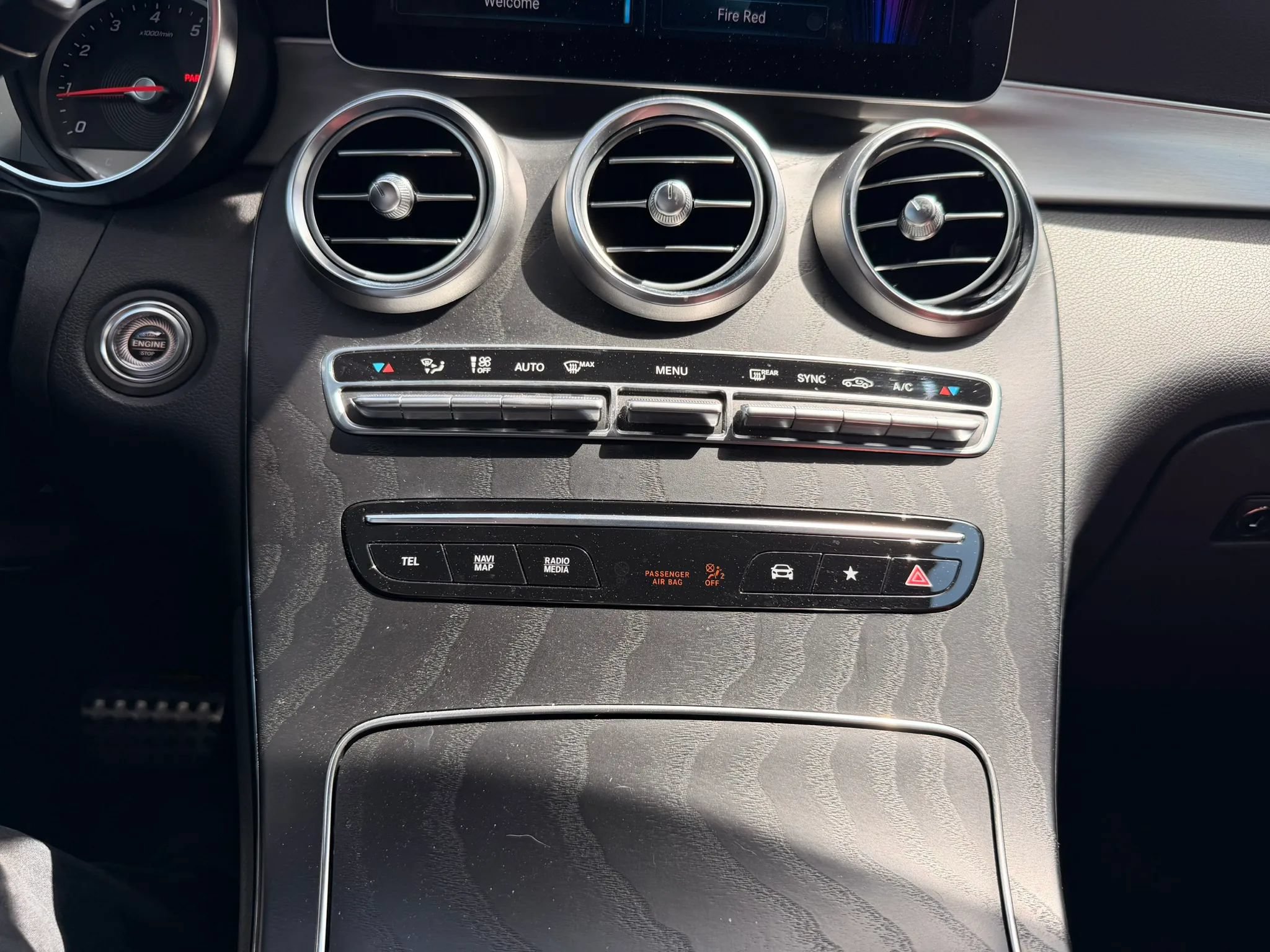 Used 2020 Mercedes-Benz GLC 300 4MATIC image 22