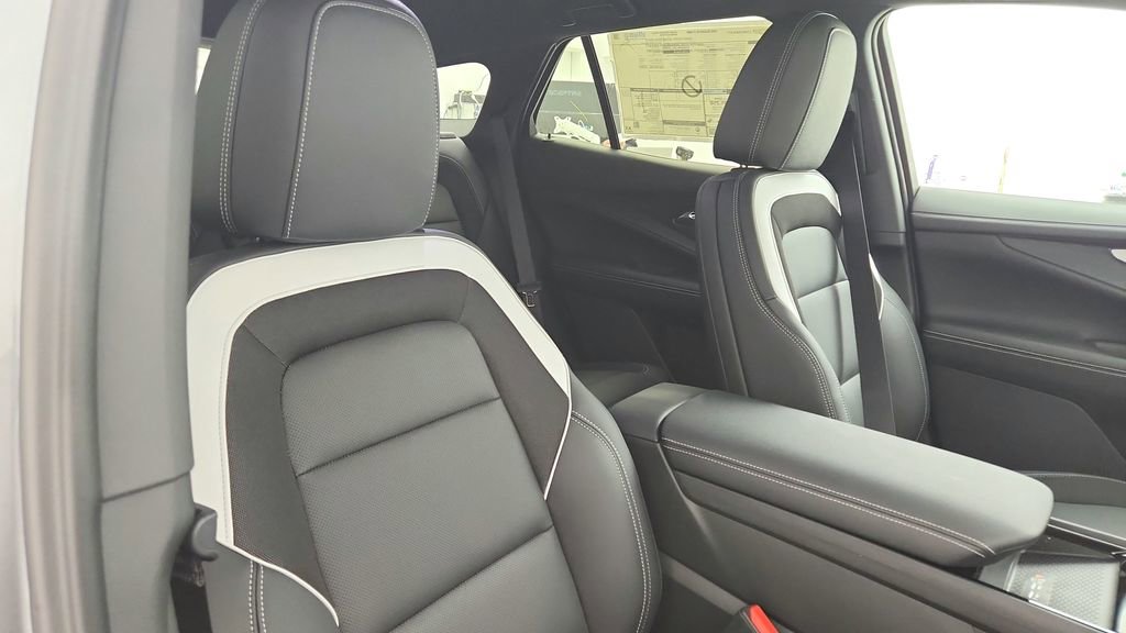 New 2025 Chevrolet Blazer EV LT image 31