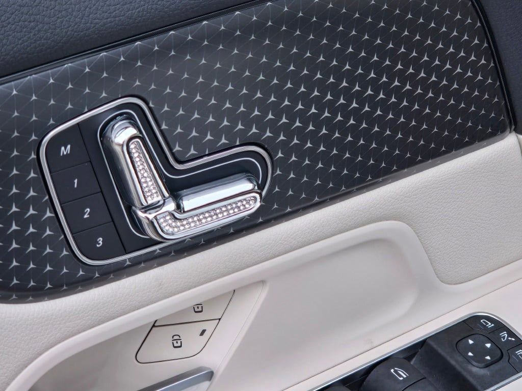 Used 2025 Mercedes-Benz GLA 250 4MATIC image 19