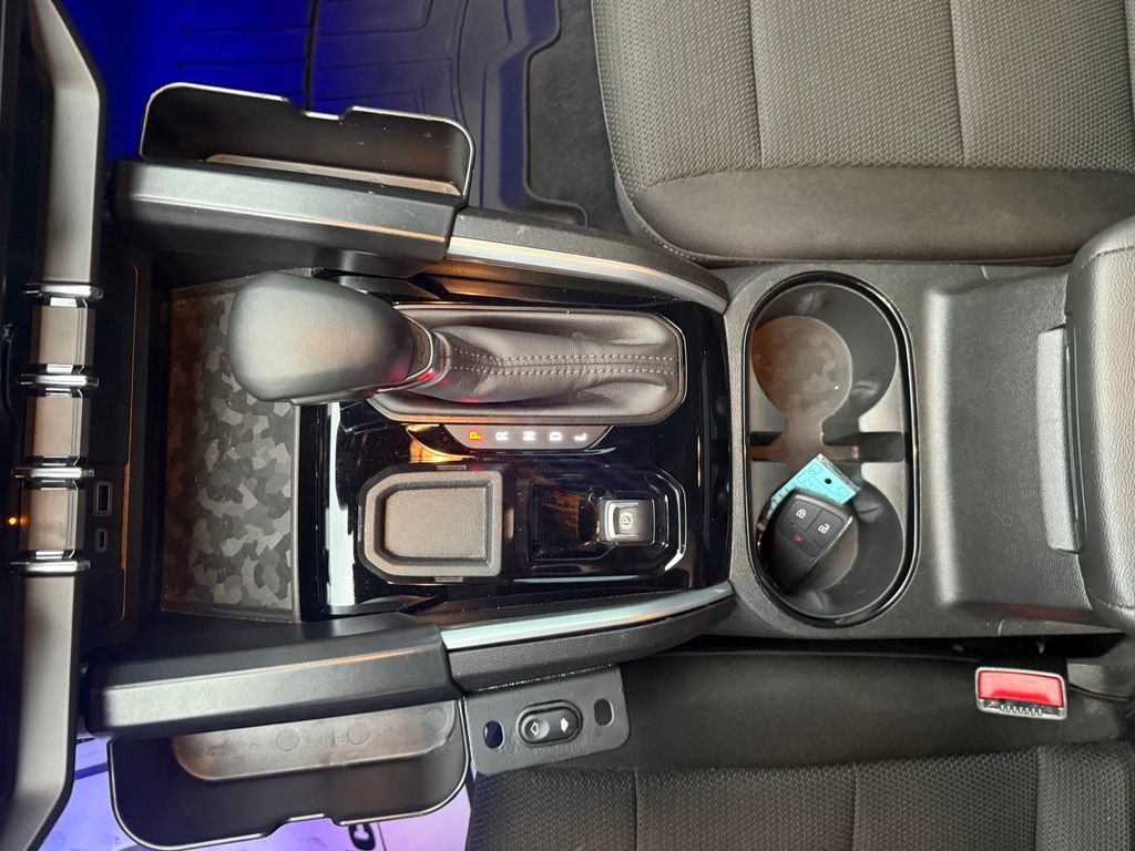 Used 2024 Chevrolet Colorado LT w/ LT Convenience Package RWD image 35