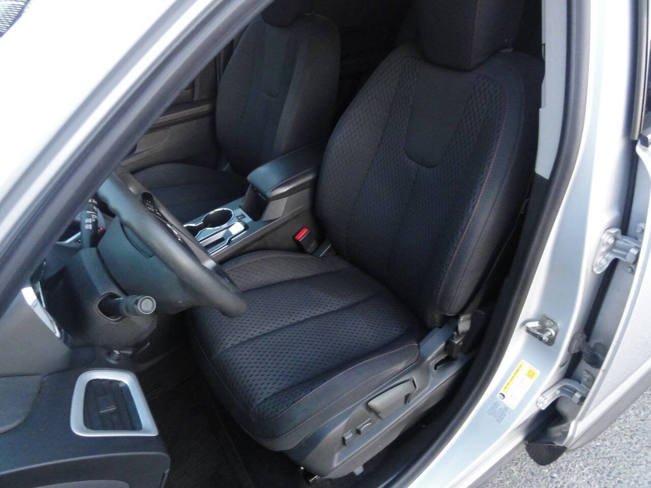 Used 2015 GMC Terrain SLE AWD/4WD image 8