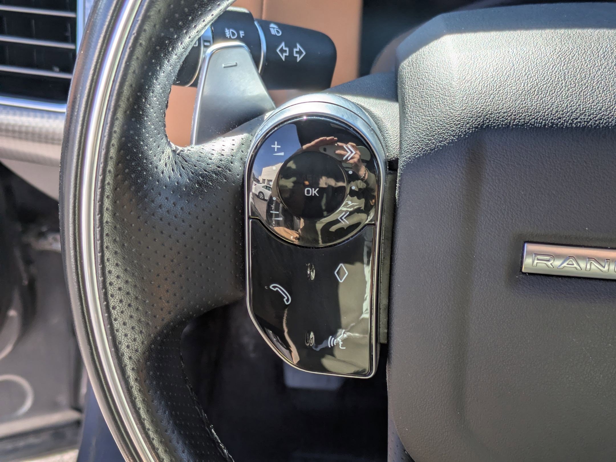 Used 2019 Land Rover Range Rover Sport Supercharged image 20