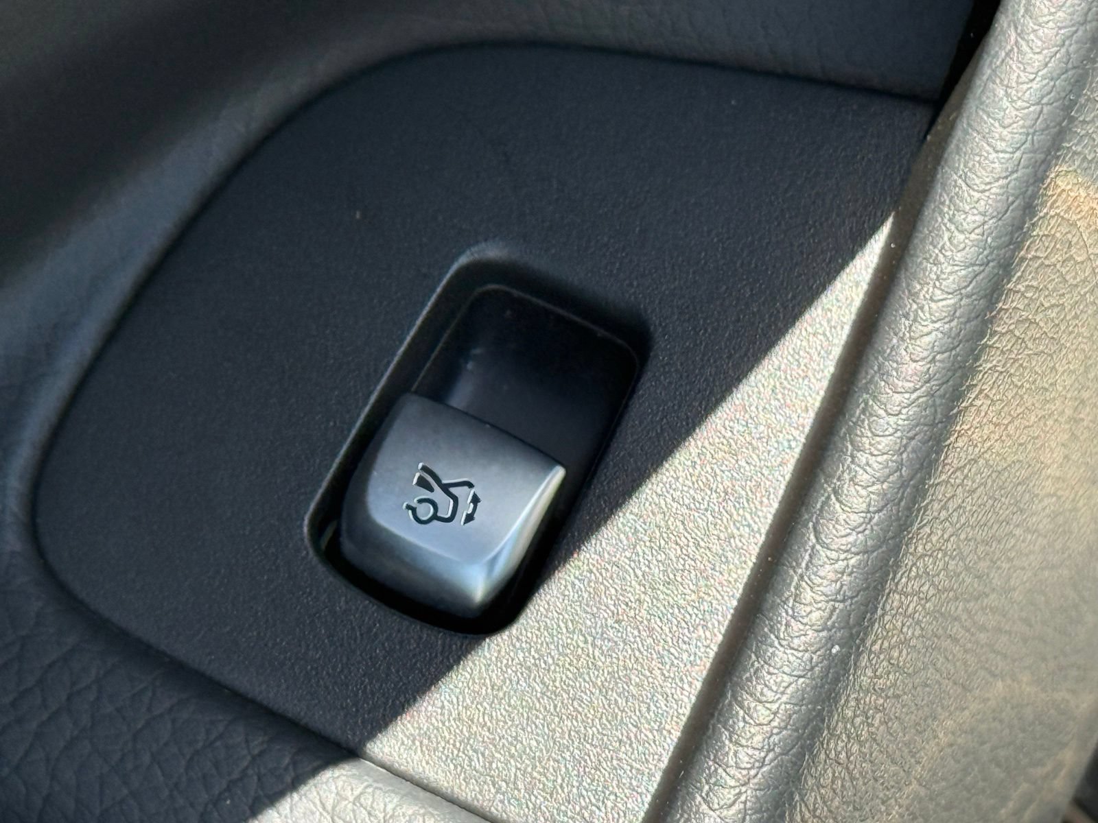 Used 2023 Mercedes-Benz E 450 4MATIC Sedan image 26