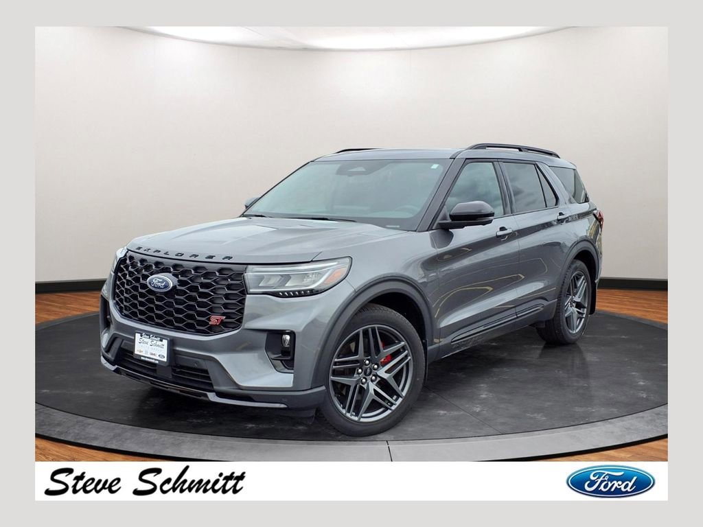 Used 2025 Ford Explorer ST image 1