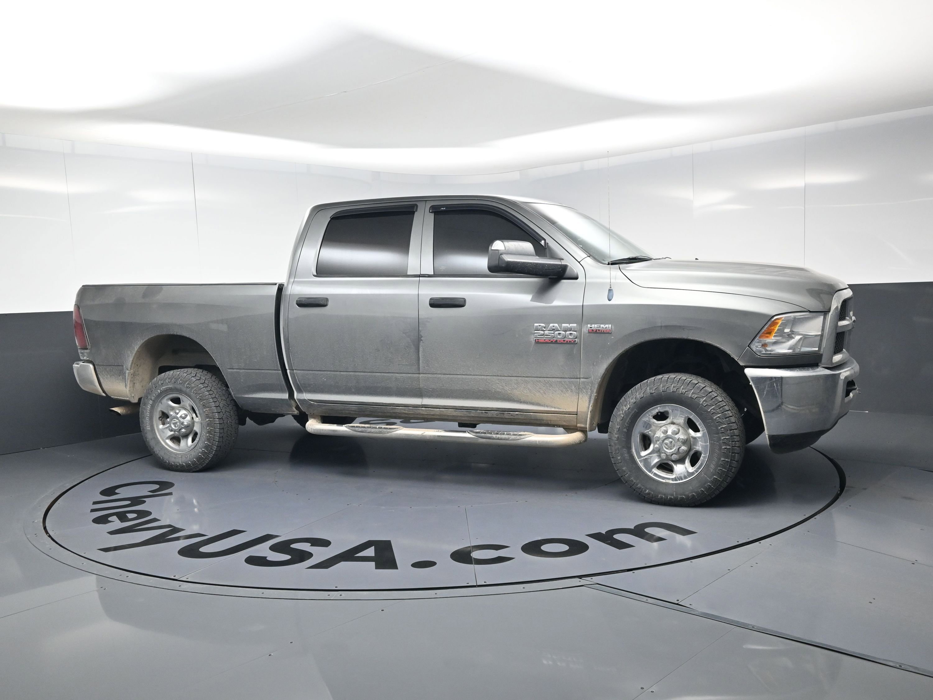 Used 2013 RAM 2500 Tradesman w/ Chrome Appearance Group image 2