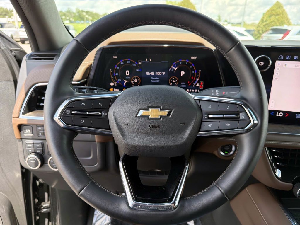 Used 2025 Chevrolet Tahoe High Country AWD/4WD image 28