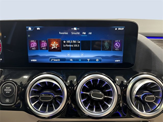 Used 2025 Mercedes-Benz GLA 250 4MATIC image 19