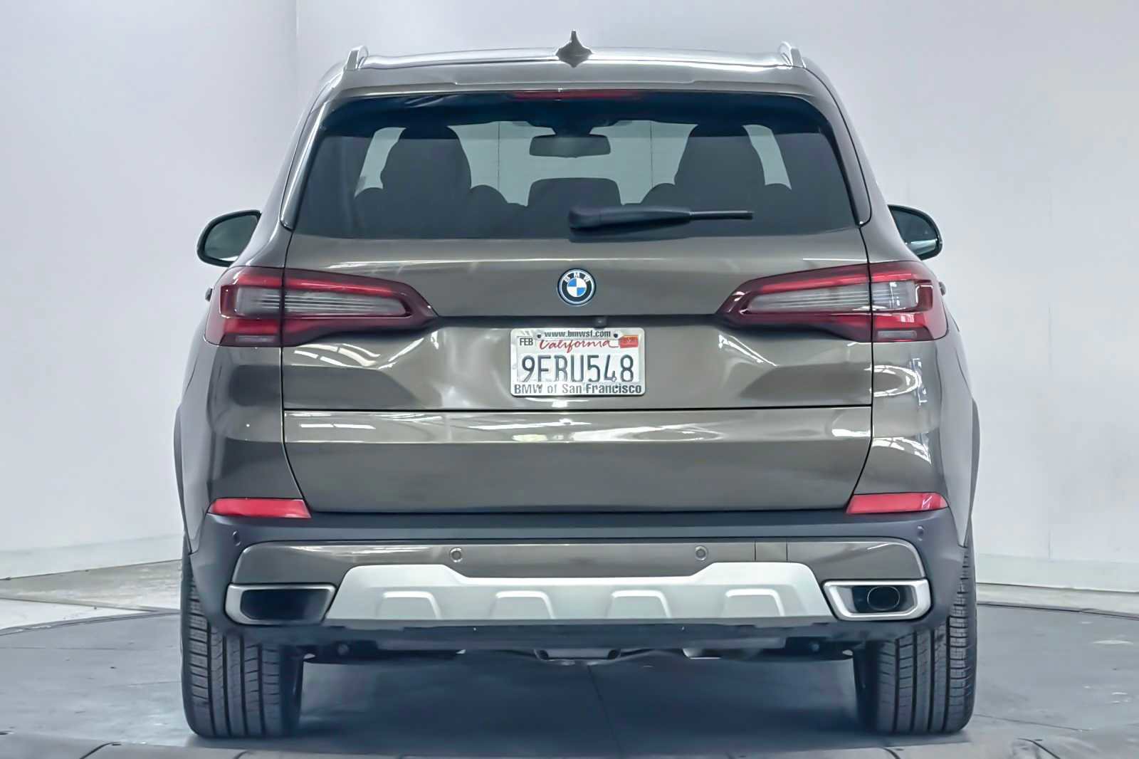 Used 2023 BMW X5 xDrive45e w/ Climate Comfort Package image 7