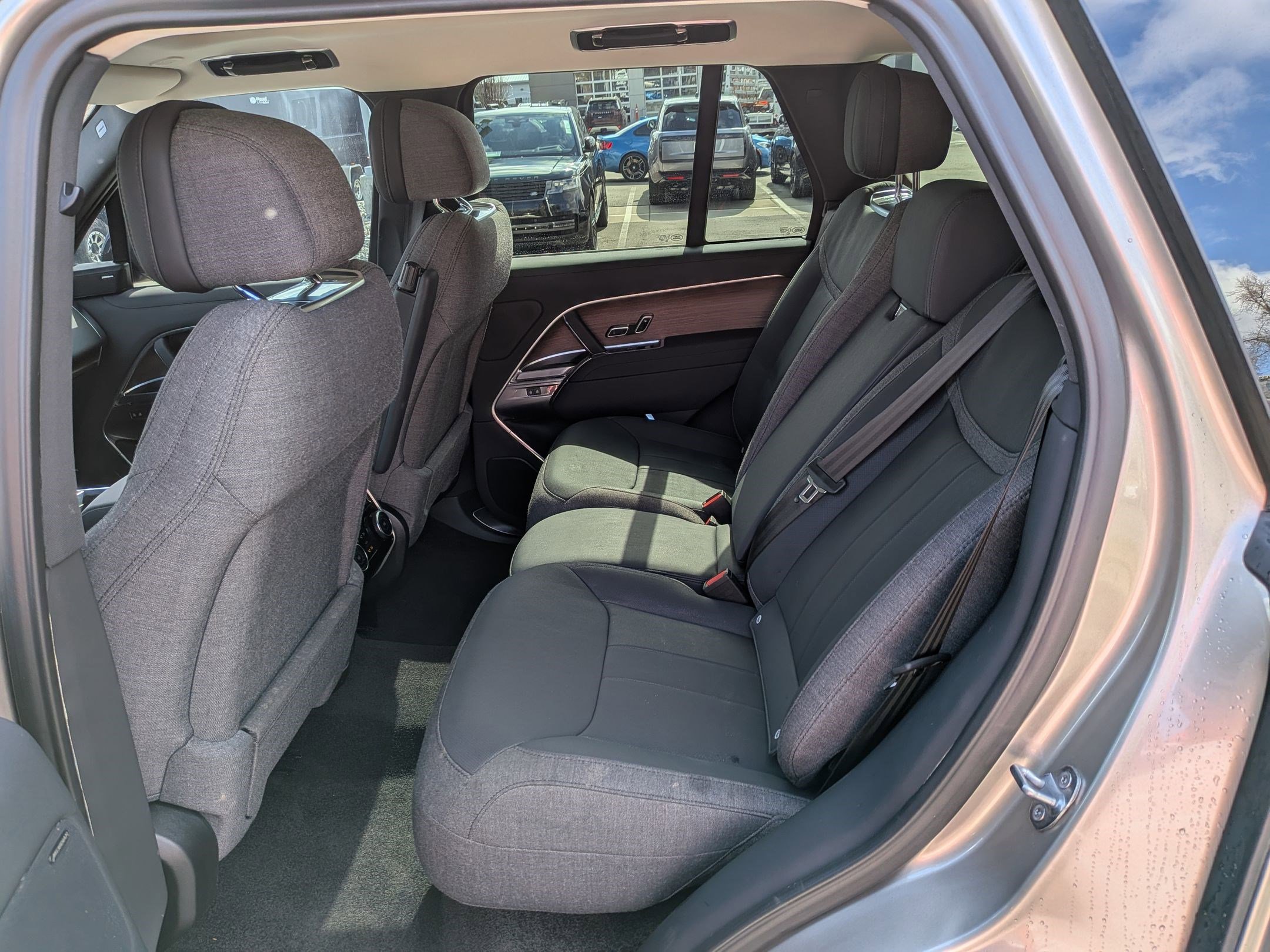 Certified 2023 Land Rover Range Rover SE image 28