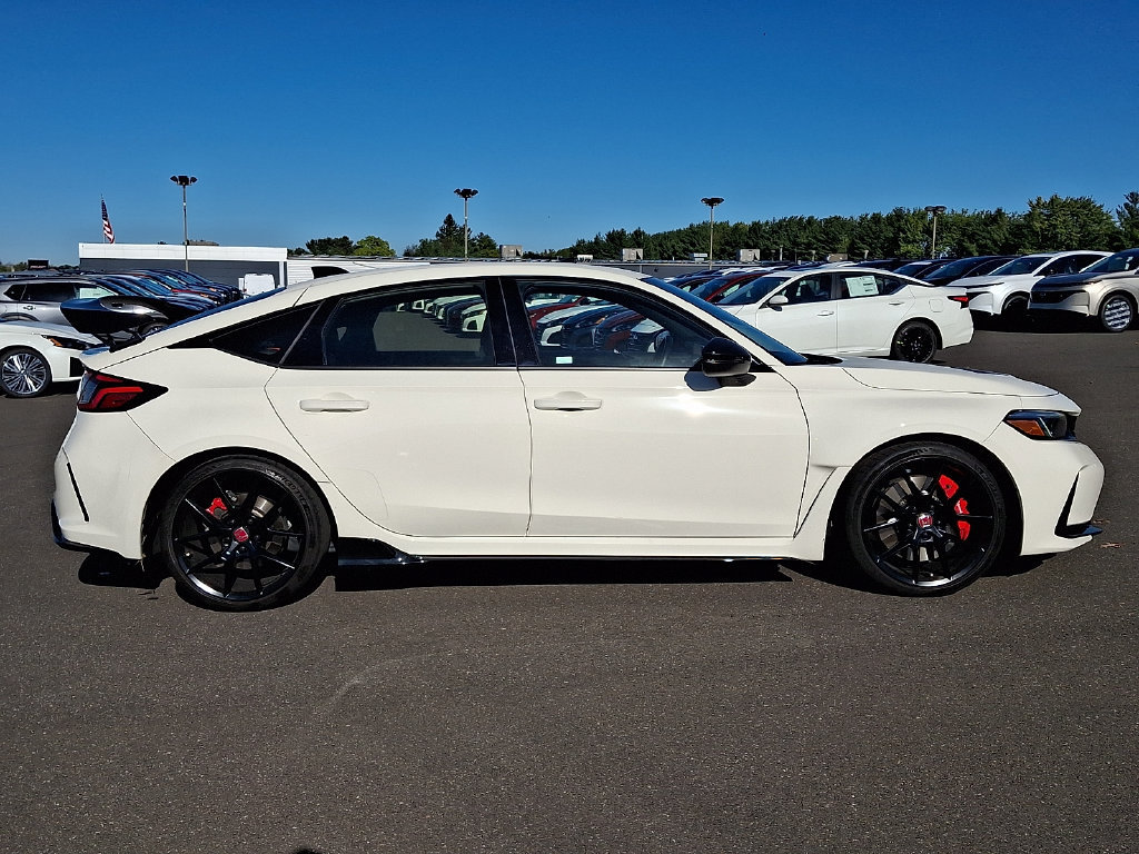 Used 2025 Honda Civic Type R image 8