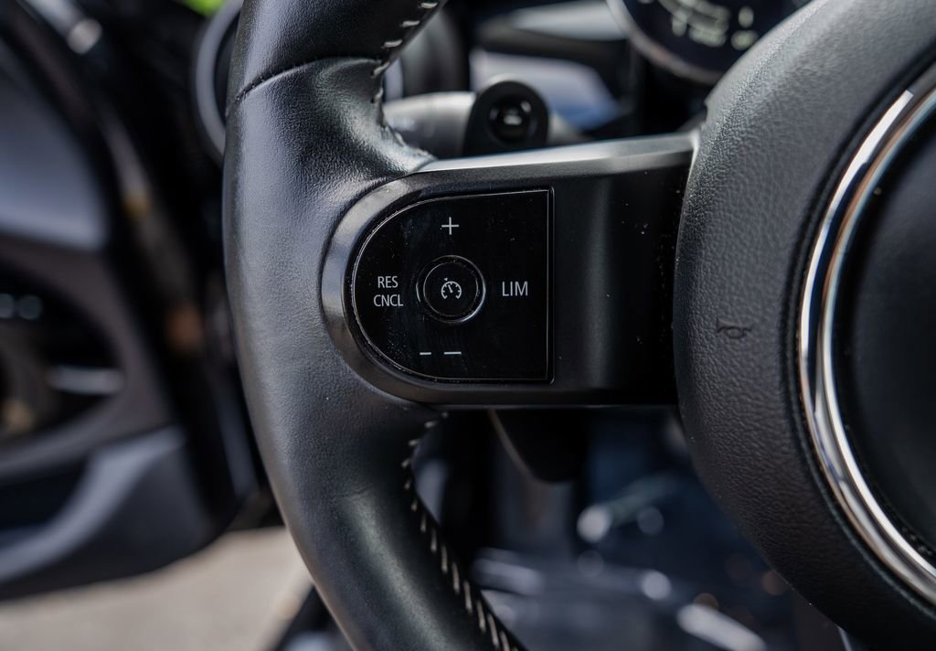 Used 2024 MINI Cooper S image 6