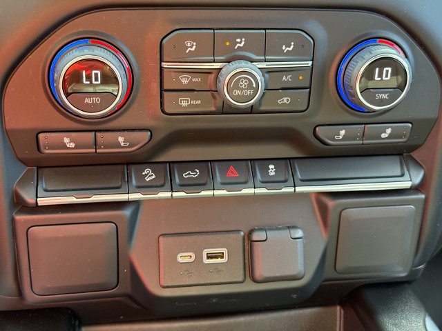 Used 2022 Chevrolet Silverado 1500 LT Trail Boss w/ LPO, Dark Essentials Package AWD/4WD image 19