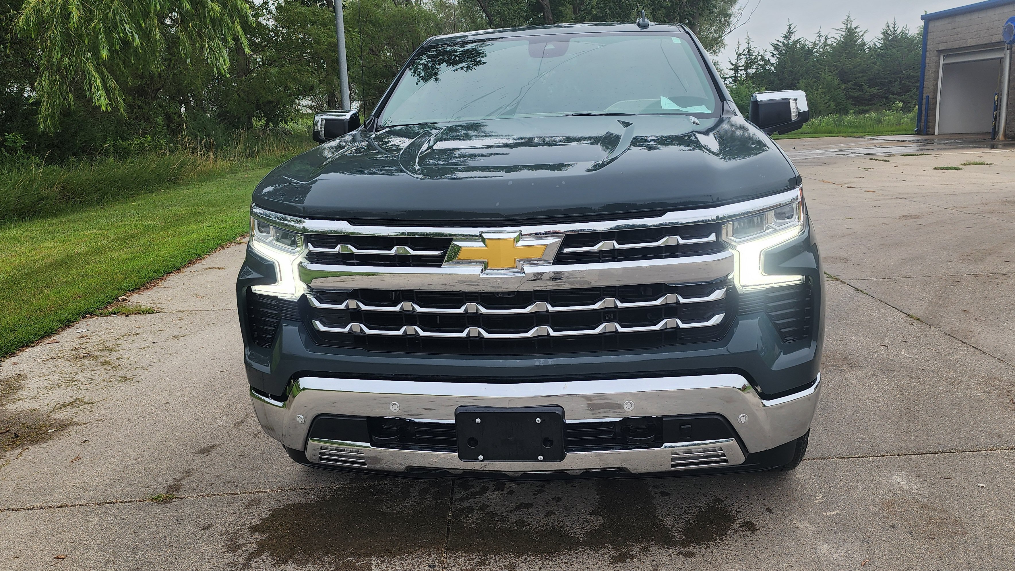 Certified 2026 Chevrolet Silverado 1500 LTZ w/ Z71 Off-Road Package AWD/4WD image 2