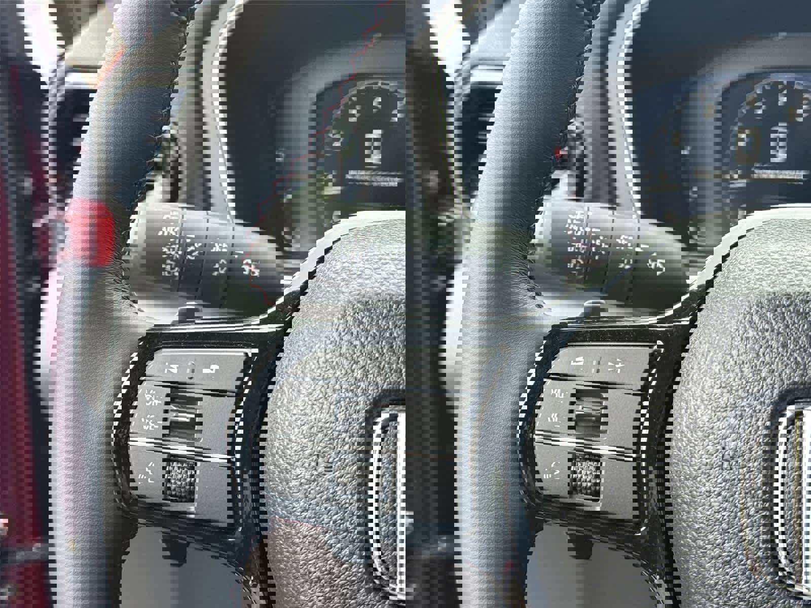 Used 2025 Honda Pilot Black Edition image 19